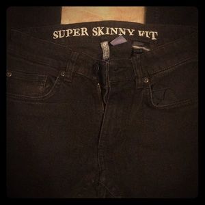 Black skinny jeans